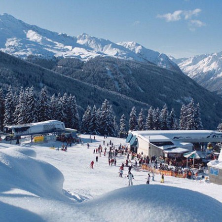 Interieur met stoelen